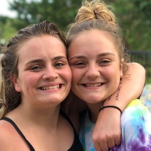 Meet your Posher, Abby